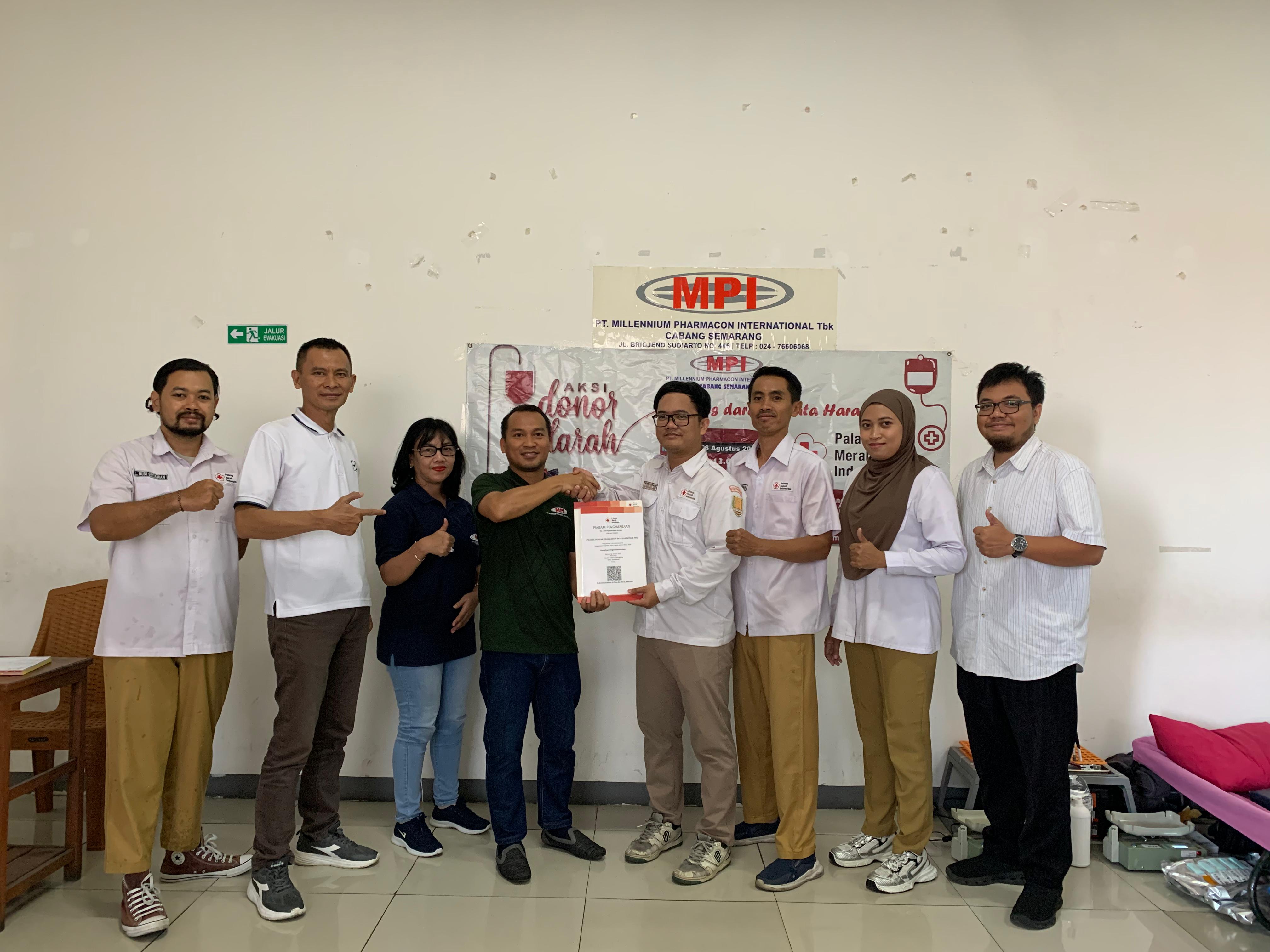 MPI Semarang Terima Penghargaan PMI, Konsisten Gelar Donor Darah 